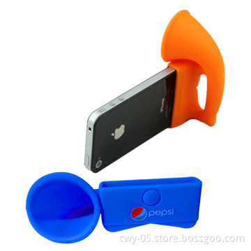 Rubber speaker horn for iPhone
